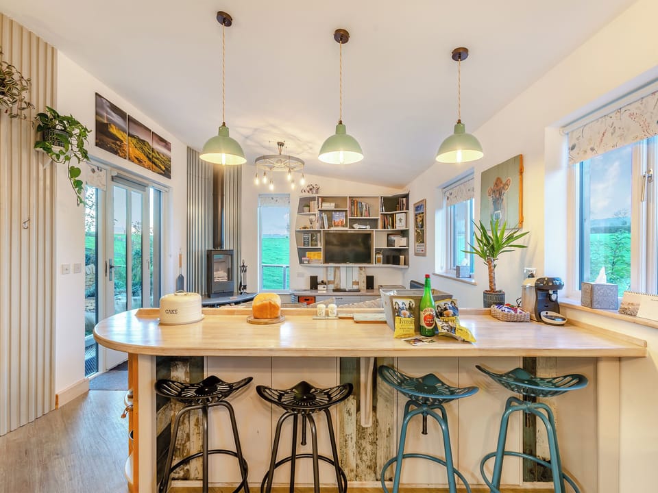 Open plan living space | Malvern Hills Lodge, Malvern