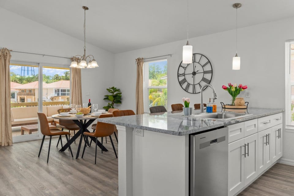 Kitchen and dining area