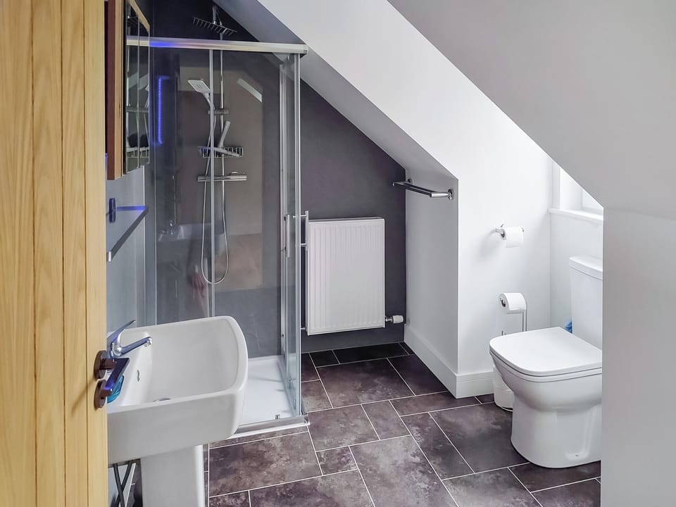 Bathroom | Old Steading, Brodick