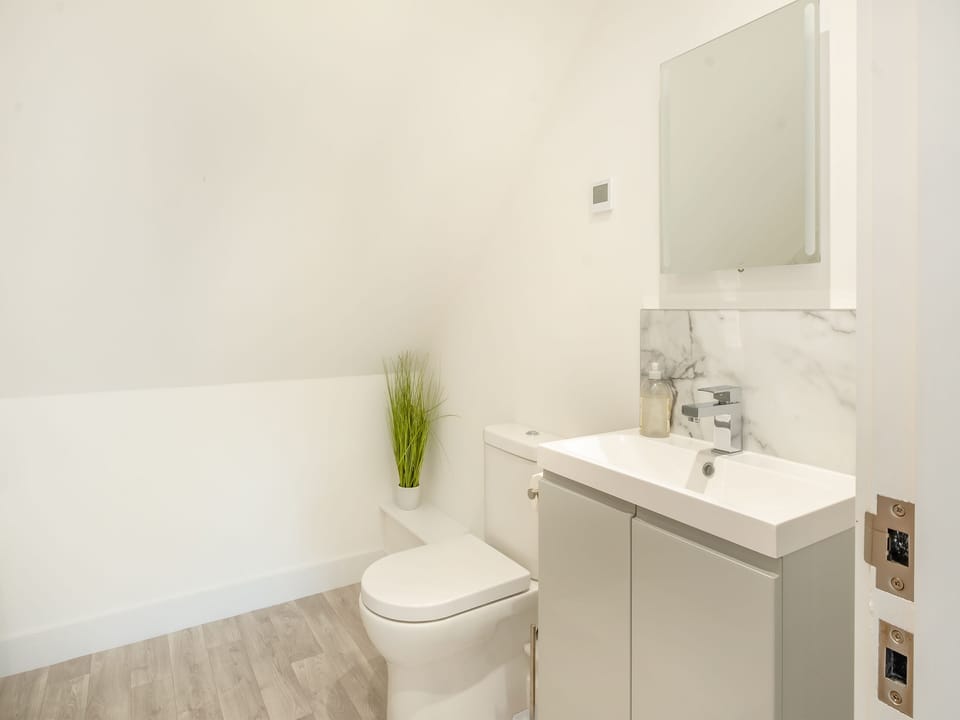 Bathroom | Viking - Fair Isle Holiday Cottages, Near Newport