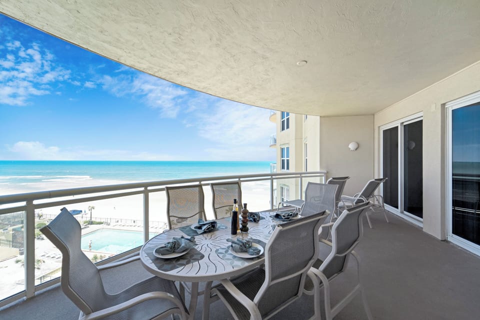 Large balcony, table and chaise lounges