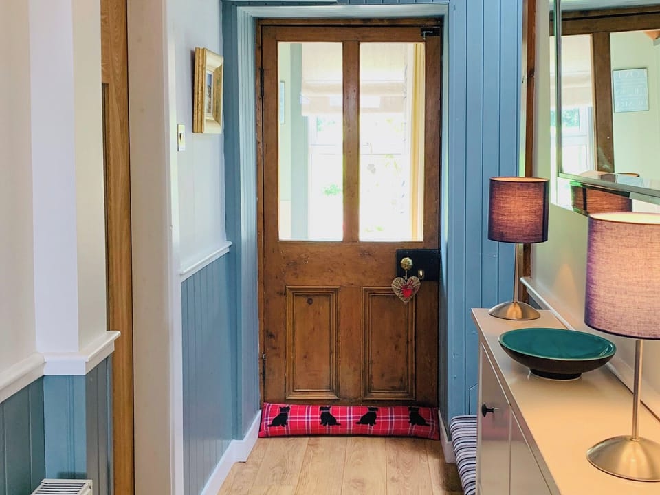 Hallway | 2 Northbank Cottages, Whiting Bay, Isle of Arran