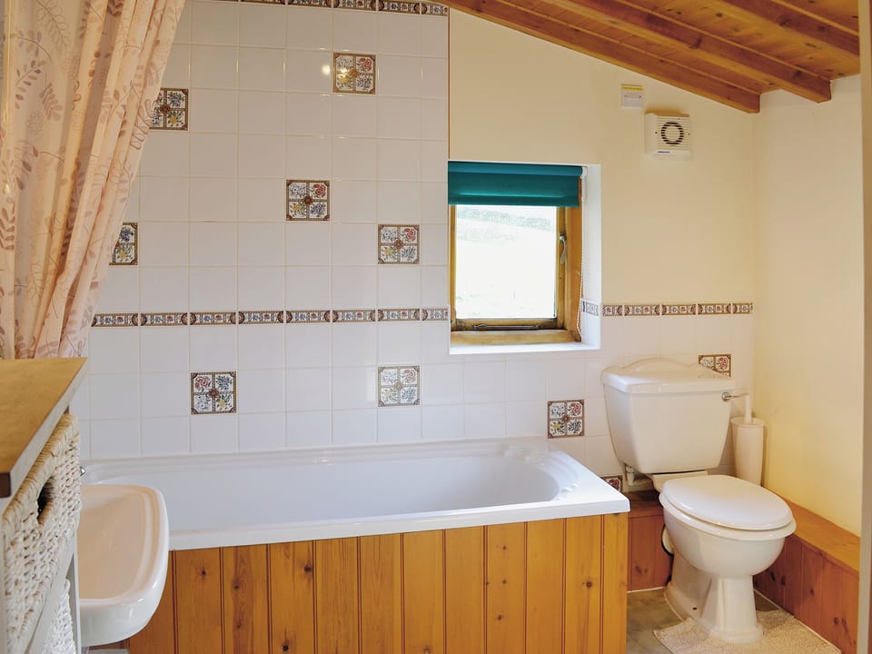 Bathroom | Aysgill Cottage, Gayle near Hawes