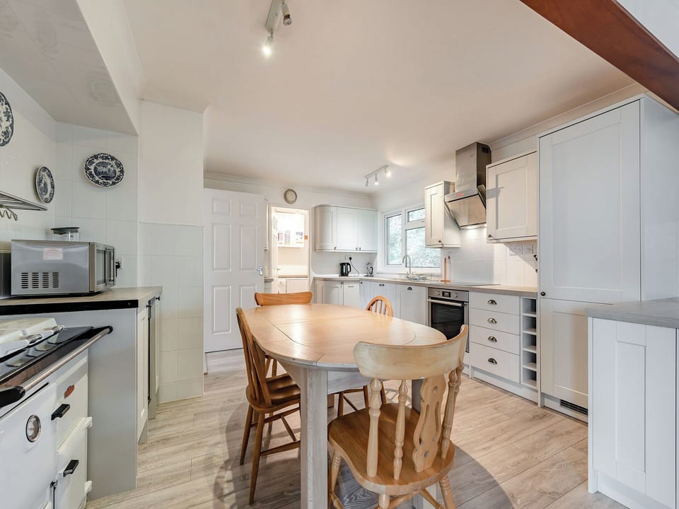 Kitchen | Five Bays View, Aberporth