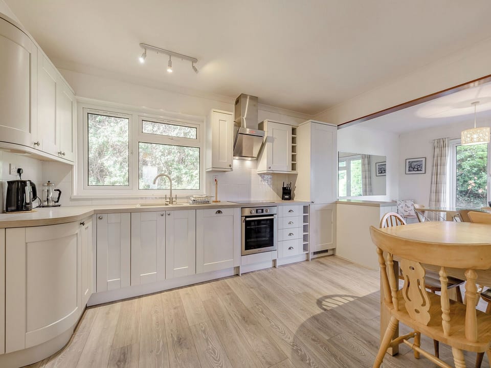 Kitchen | Five Bays View, Aberporth
