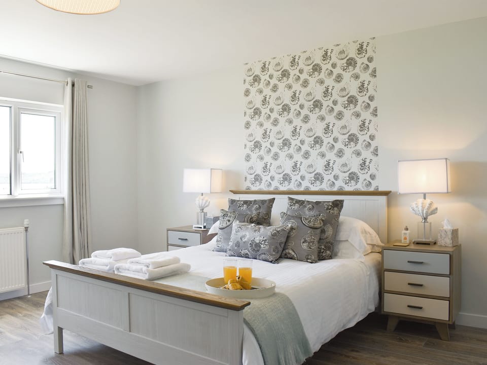 Relaxing en-suite double bedroom | Keneiland, Lamlash, Isle of Arran