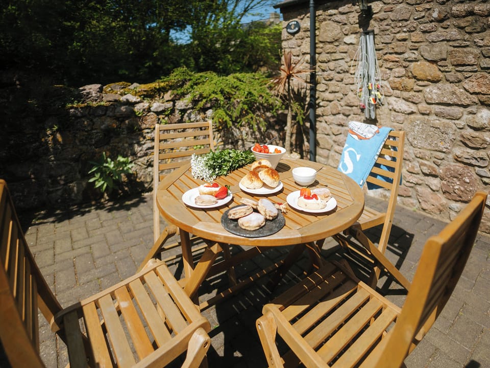 Outdoor area | Cob Cottage, Gower