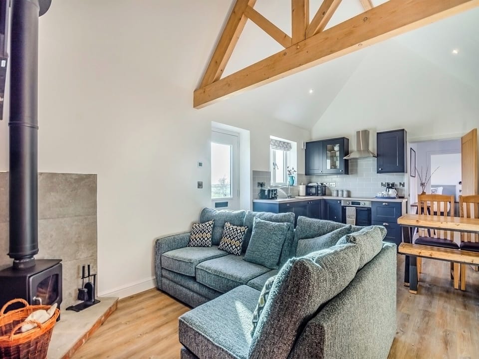 Open plan living space | The Cowshed - Little Corkhill Farm Holidays, Newark