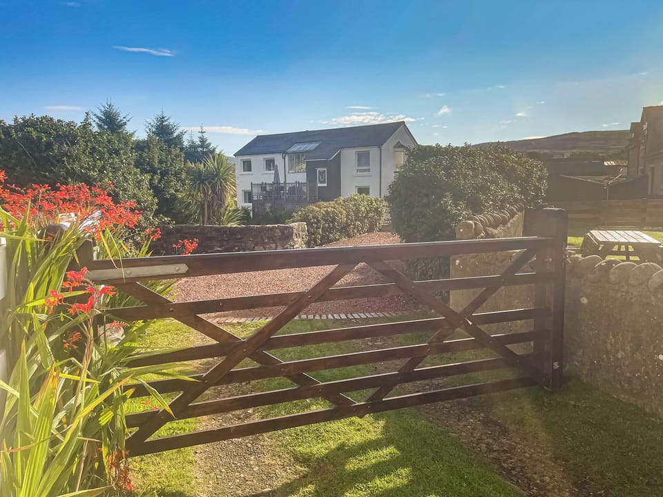 Double bedroom | Hollinhaven, Blackwaterfoot, Isle of Arran