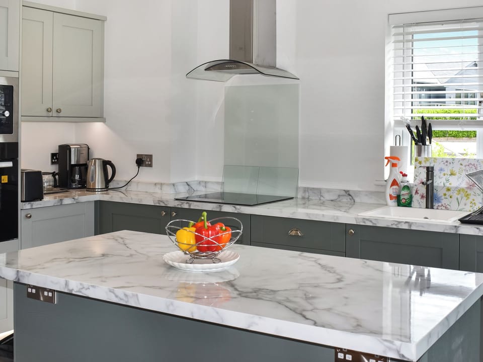 Kitchen | Shannon - Fair Isle Holiday Cottages, Near Newport