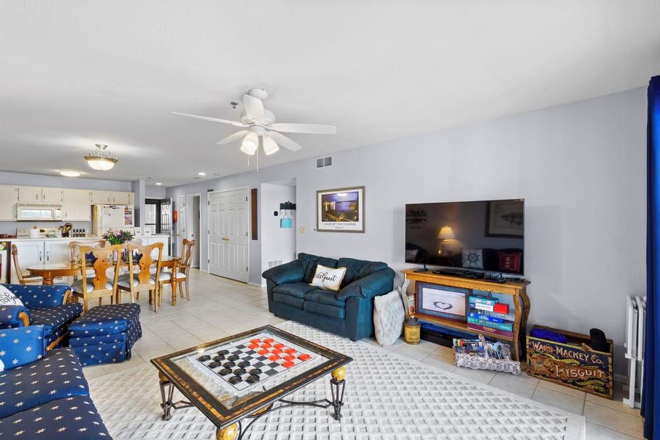Open Floor Plan Living/Dining