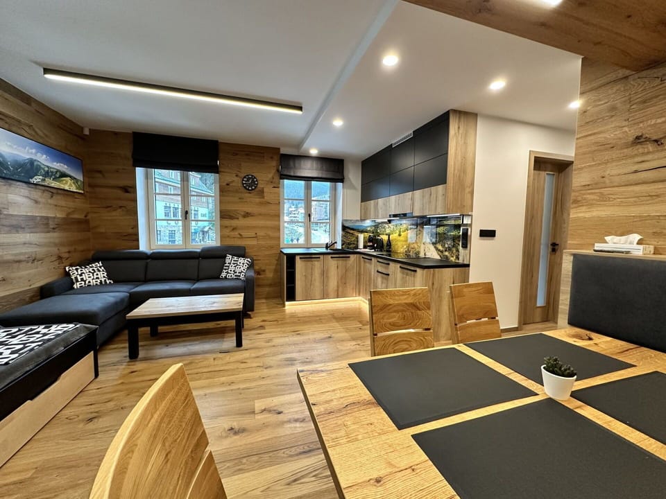 Property, Furniture, Couch, Table, Wood, Lighting, Interior Design, Flooring, Comfort, Studio Couch