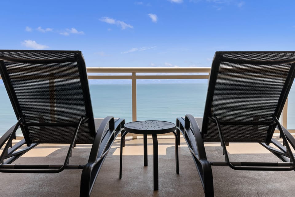 Balcony 1 is oceanfront.