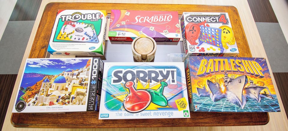 Enjoy playing the worlds best board games with your friends!