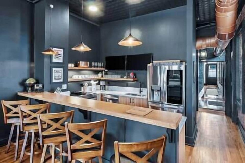 A366b5c8 3d76 4e6f 8172 2ce0906a4051