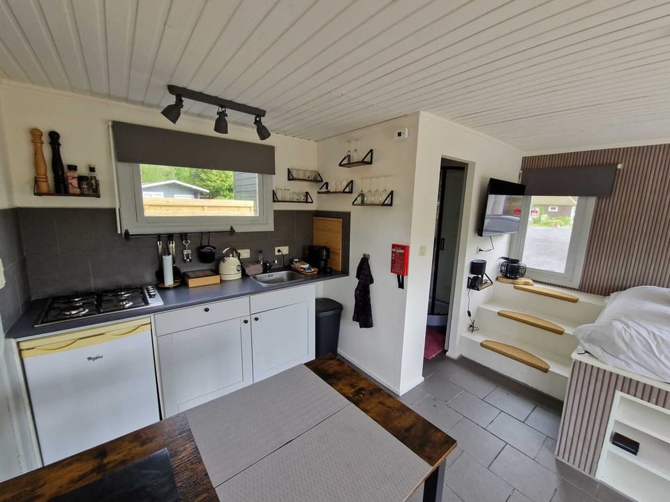 Bcd3f484 523a 4c49 9f00 882d09b1e72e