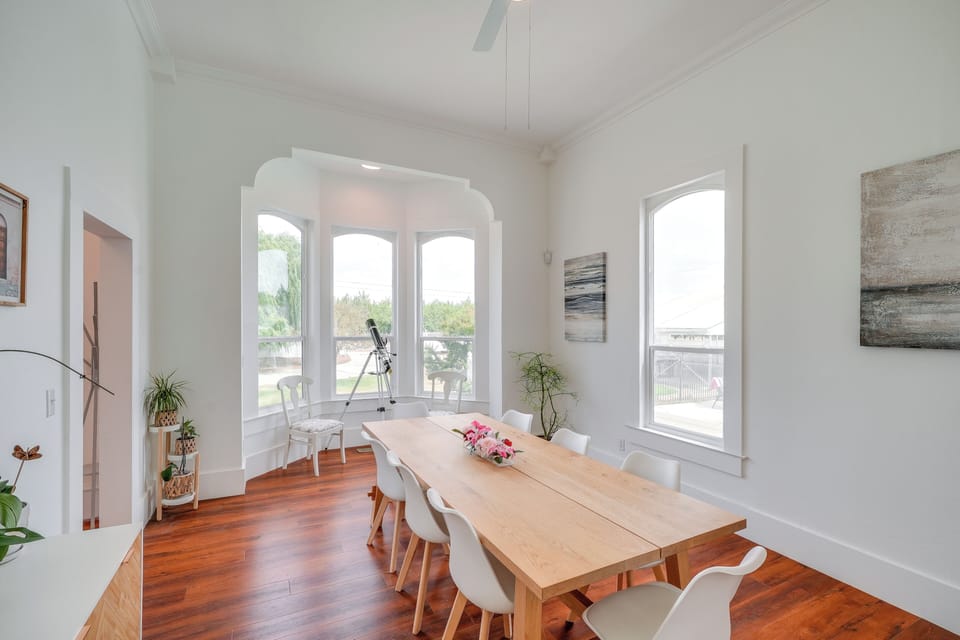 Dining Room | 1st Floor | Dishware & Flatware | Telescope