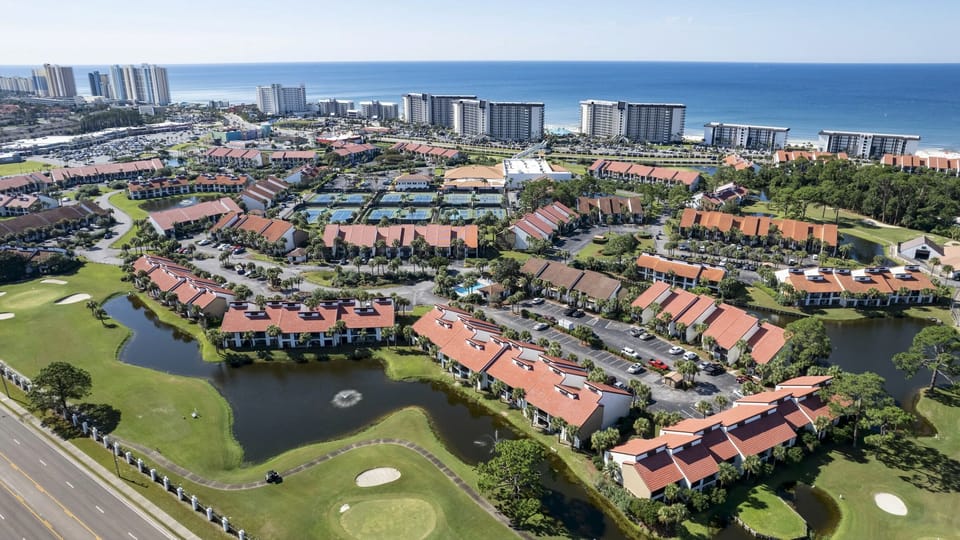 Executive golf course