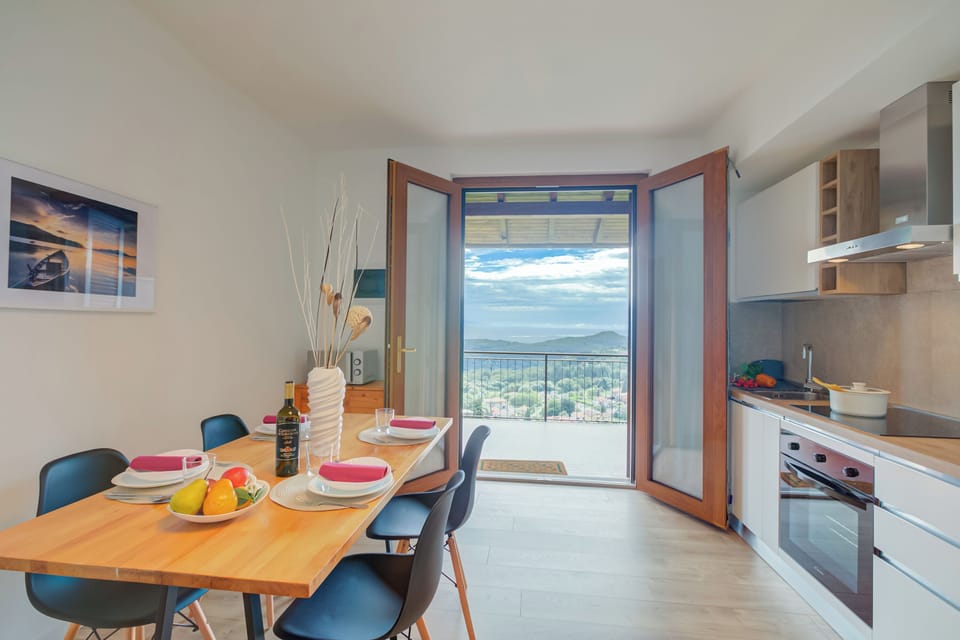 Kitchen and dining area