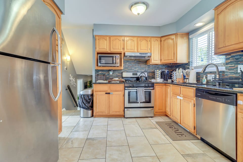 Kitchen | Cooking Basics | Keurig Coffee Maker | Main Level