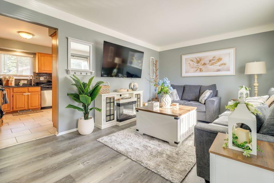 Westland Vacation Rental | 3BR | 1.5BA | 1,400 Sq Ft | Stairs Required