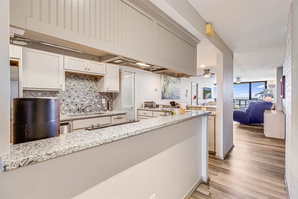 Kitchen Pass-Through