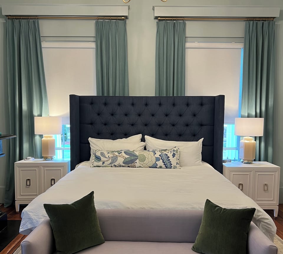 The Zeus Suite- king size bed with premium mattress
