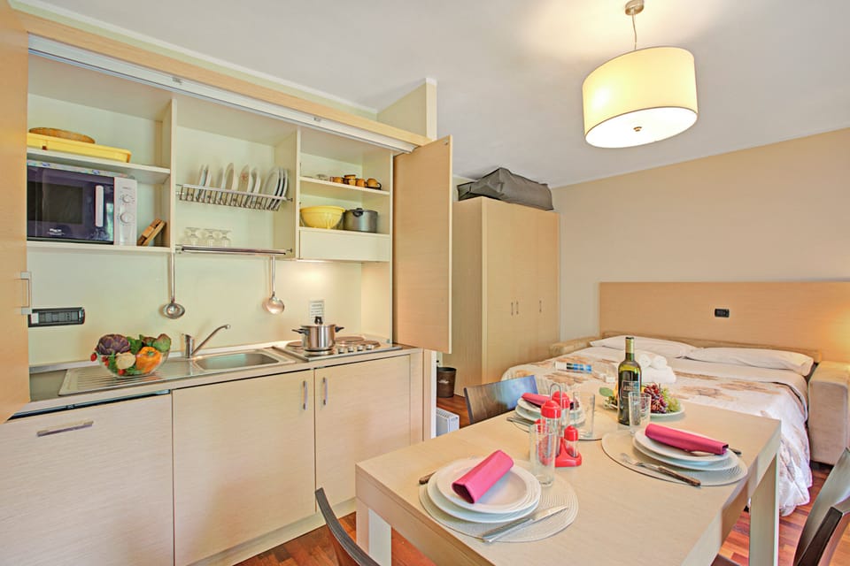 Kitchen and dining area