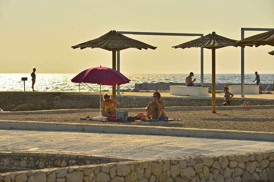 Nearby beaches