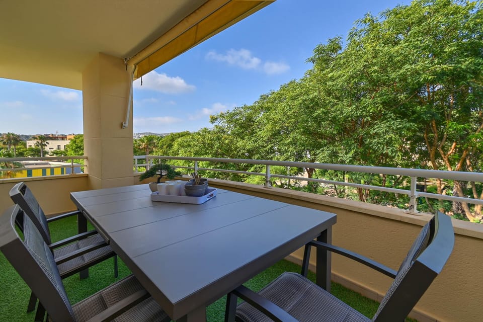 Outdoor dining area