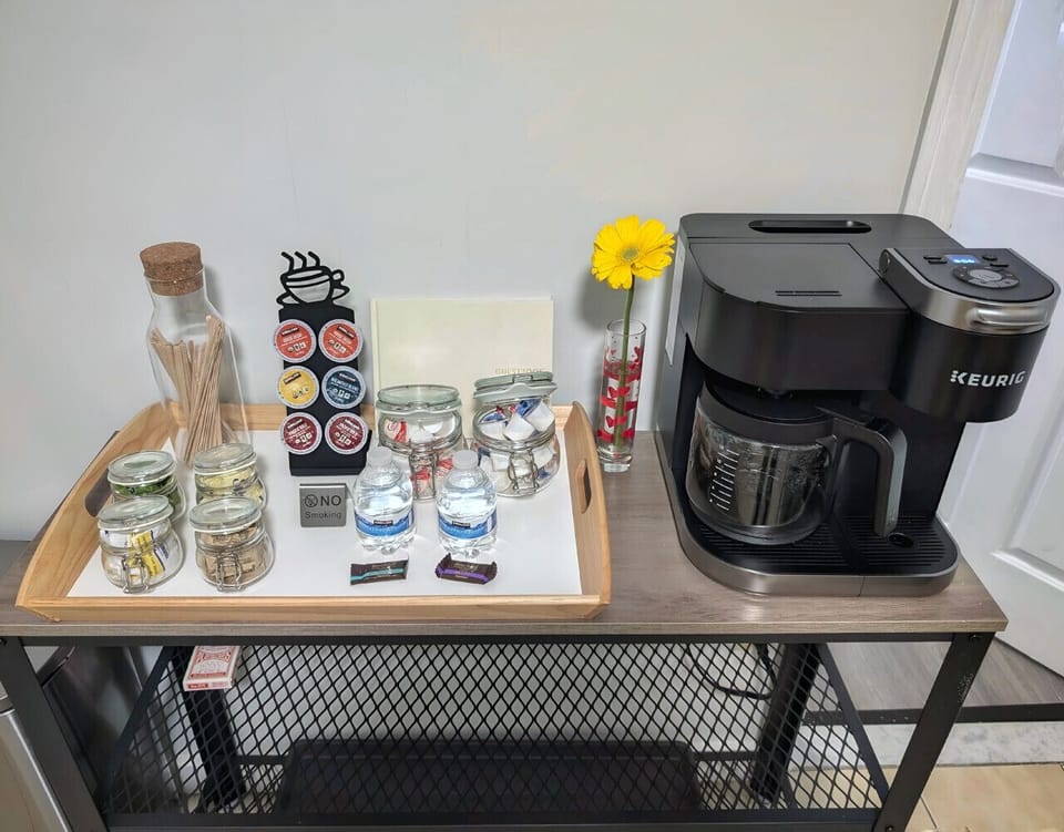 Keurig machine with starter pods provided