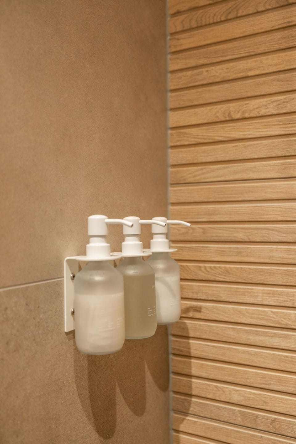 Bathroom amenities
