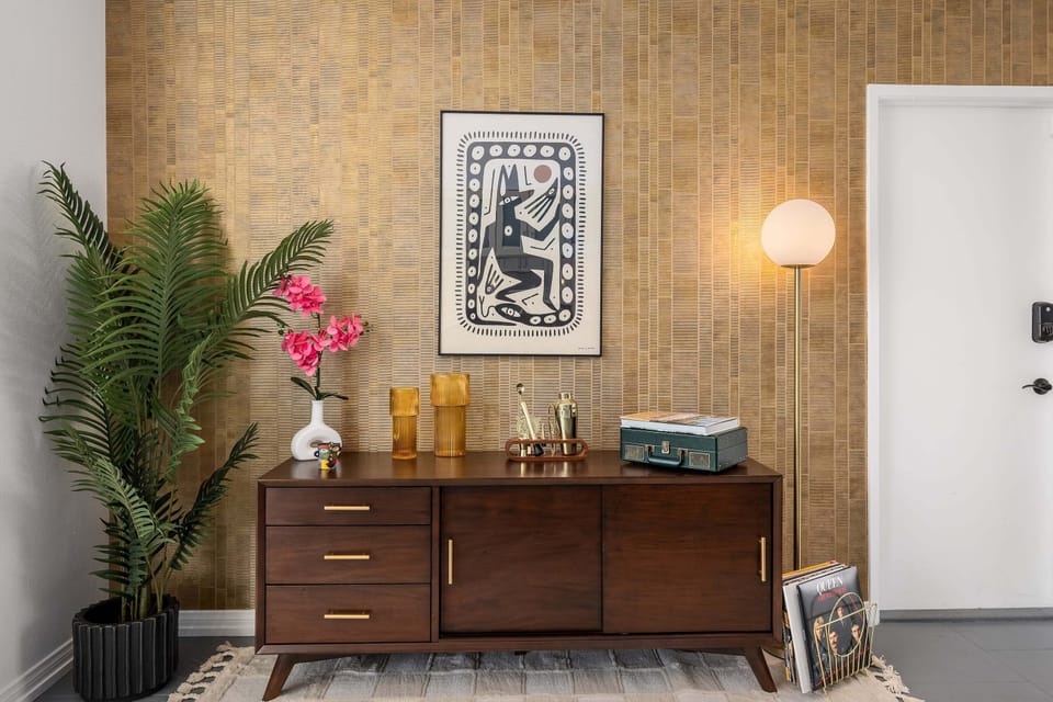 Elegant decor