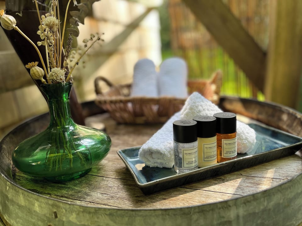 Soaps and shampoo/conditioner provided