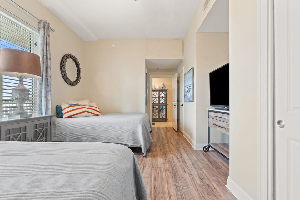 Large second bedroom