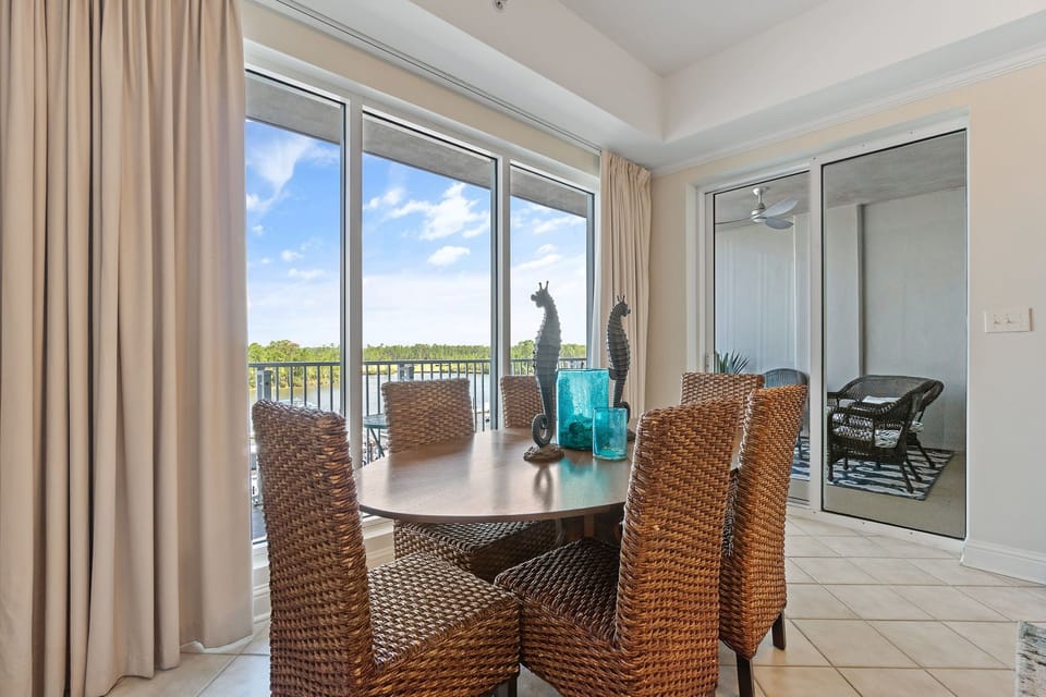 Dining table with incredible view