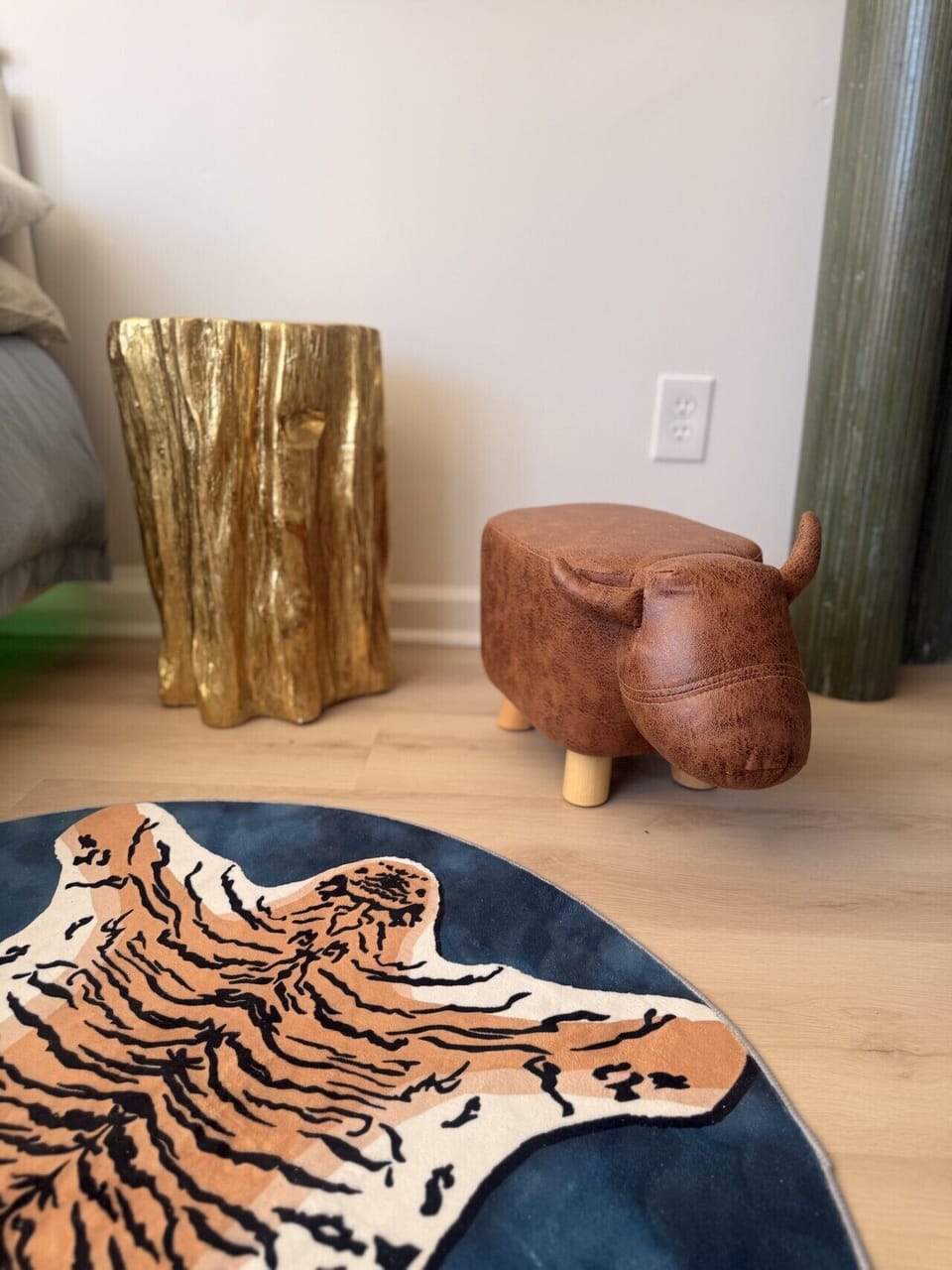 🪵 Unique woodland-inspired décor and handcrafted accents bring warmth and character to your mountain retreat. 🌲