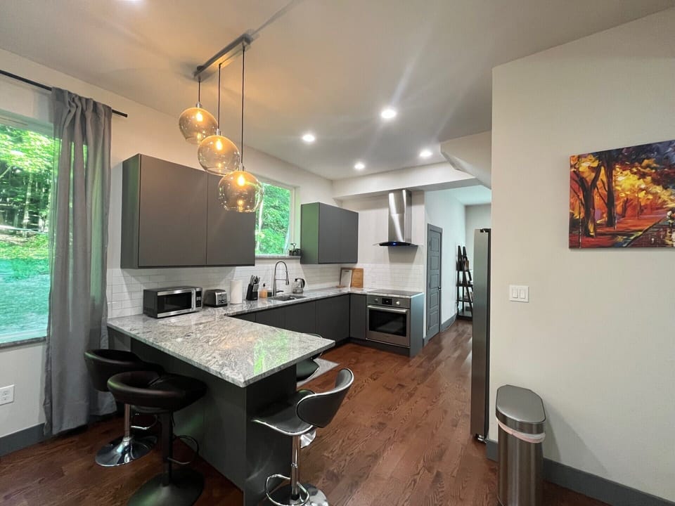 Fully stocked kitchen