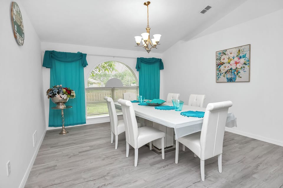 Dining Room 1
