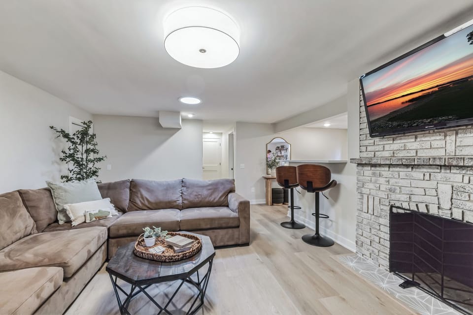 Spacious Living room with Large screen TV