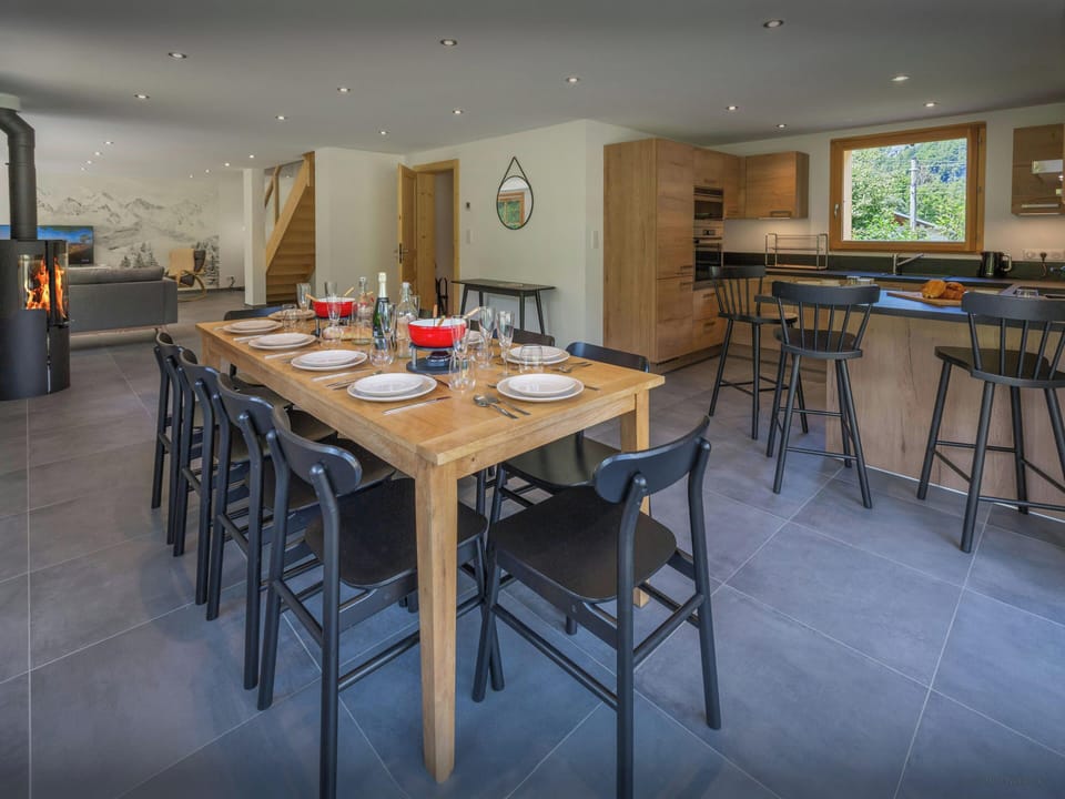 Dining/Kitchen