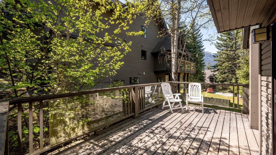Main Floor - Deck