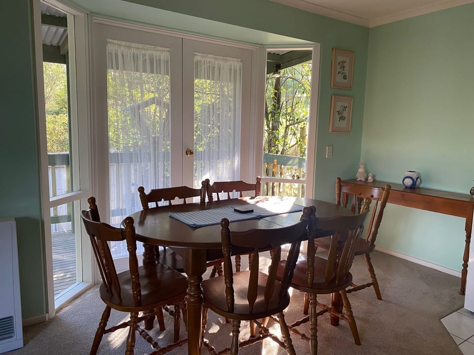 Dining Space with views of the local birdlife visiting the bird feeder