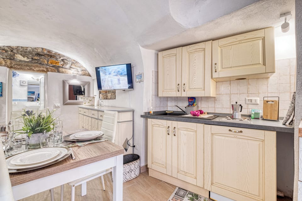 Kitchen and dining area