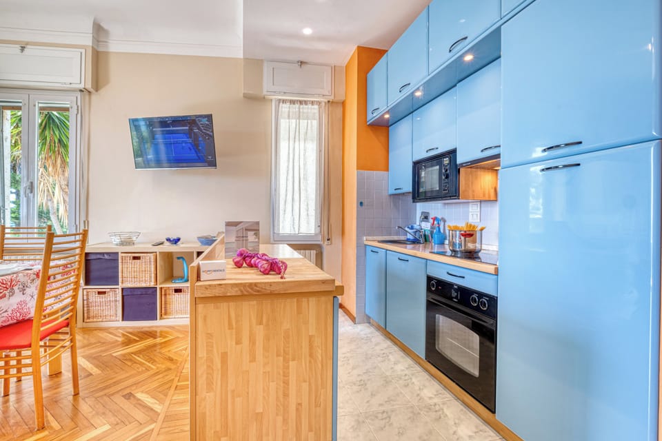 Kitchen and dining area