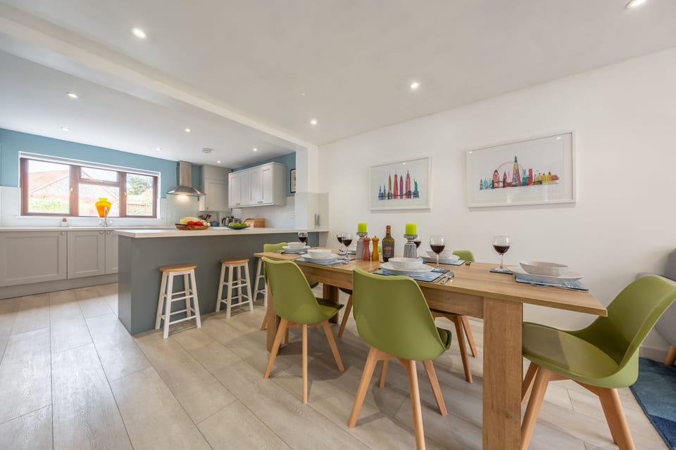 Ground floor: Enter in to open-plan kitchen/dining and sitting area