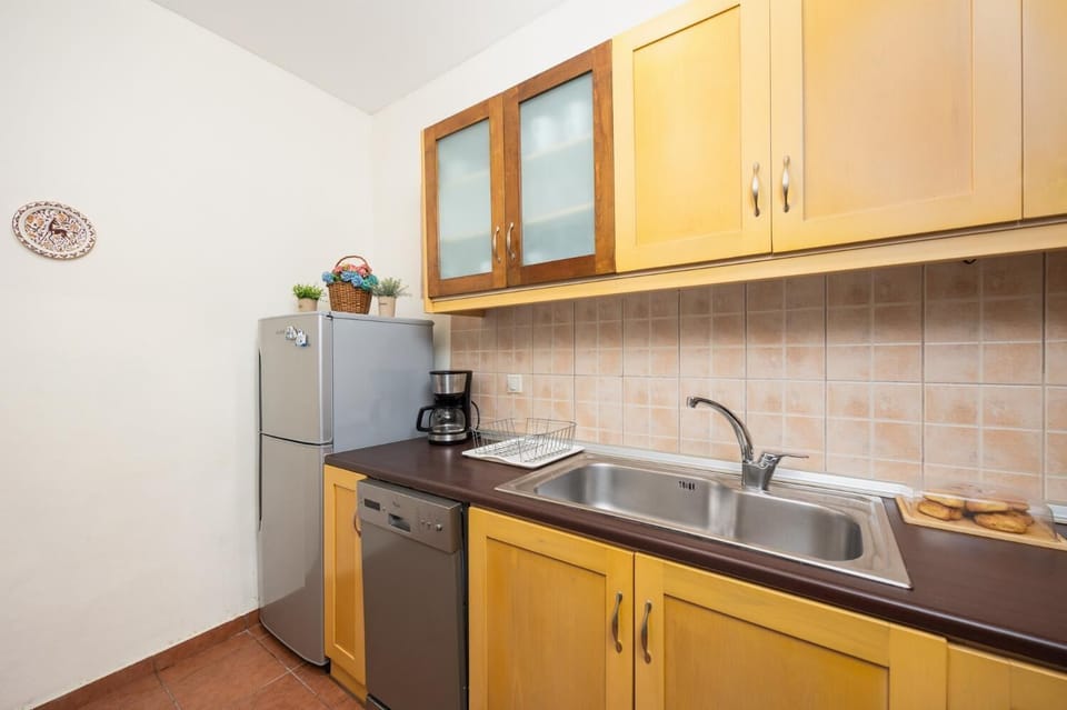 Equipped kitchen
