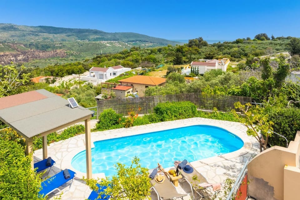 Private pool and terrace