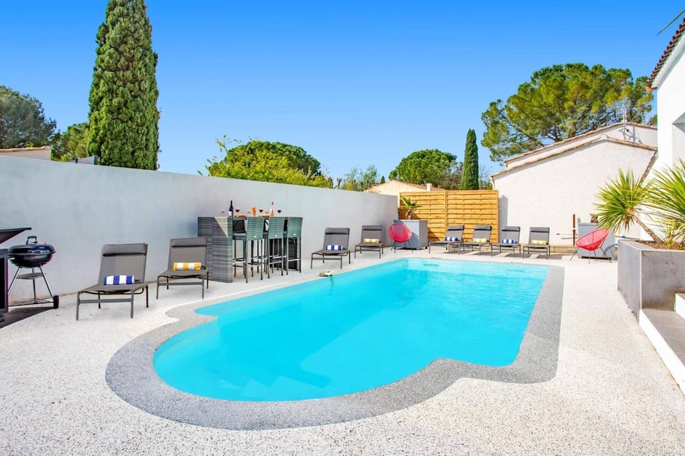 Villa Manade image