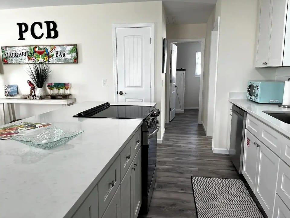 Sparkling clean kitchen!   